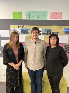 Lärarna från Knut Lundmarkskolan. Från vänster Johanna Bohman, Andre Thelin och Helene Boman.